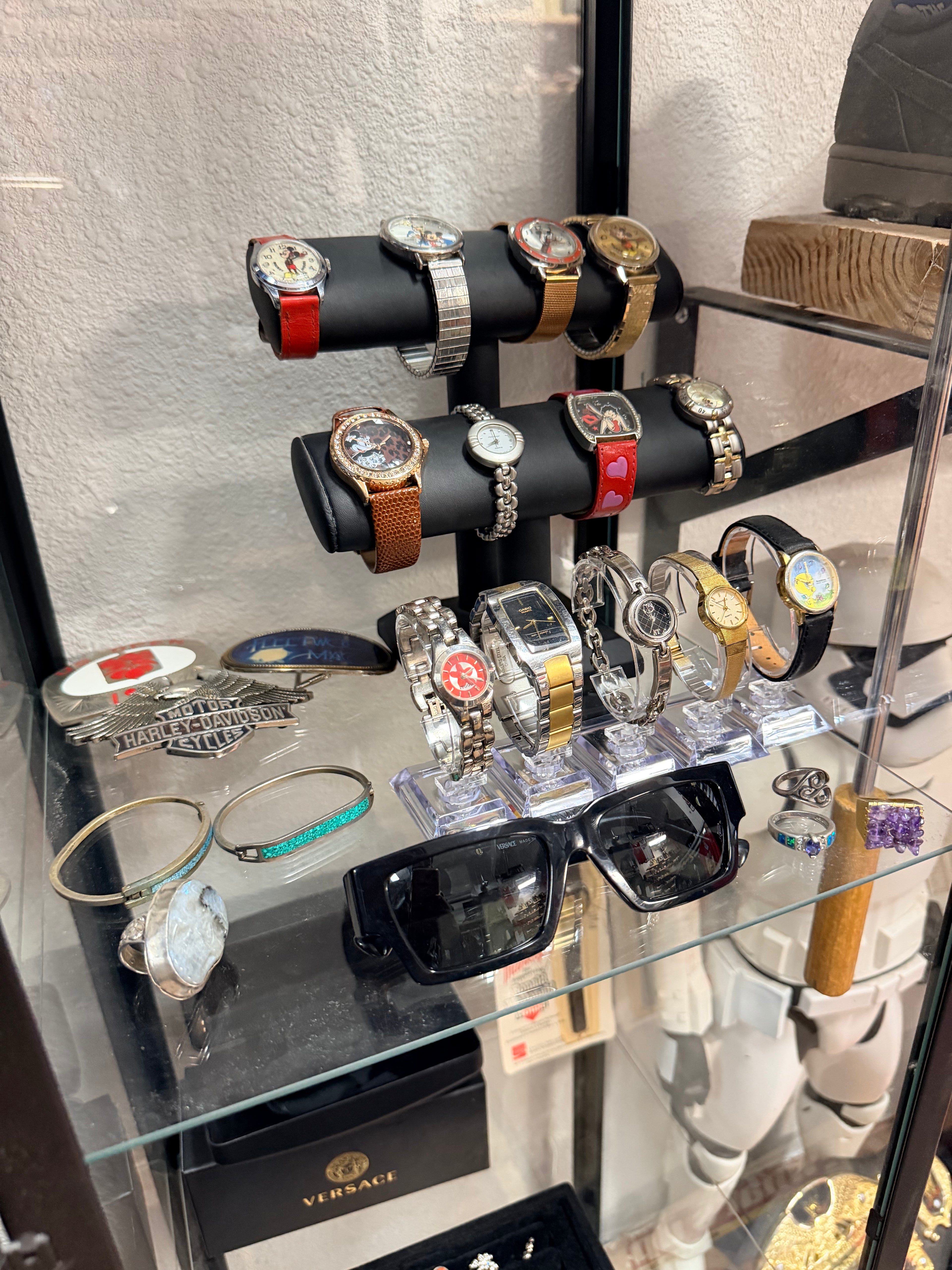 Accessories & Hats